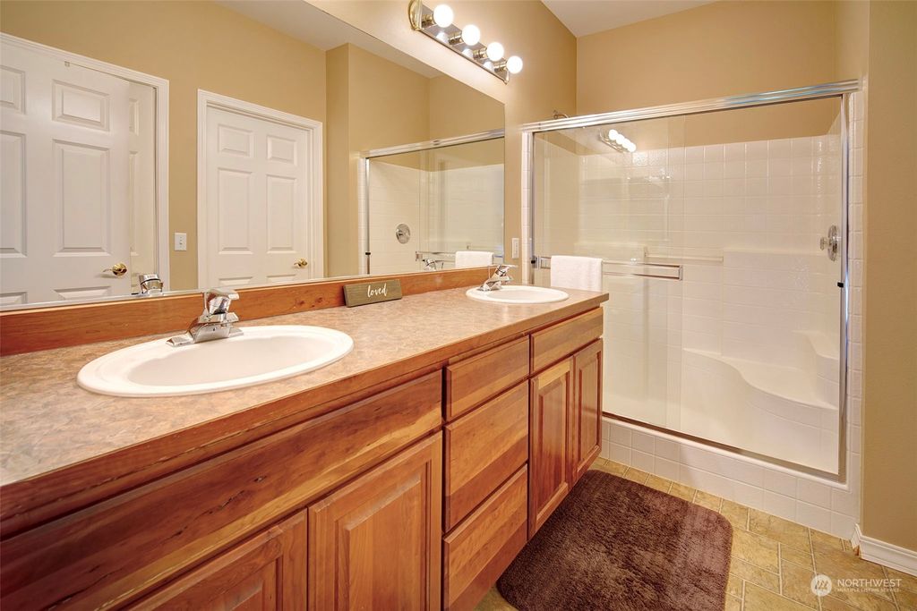 Photo of 11664 239th Avenue NE, Redmond, WA 98053 (MLS # 2298161)