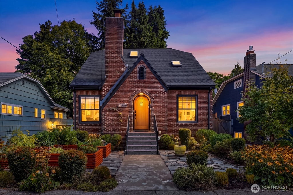 Photo of 3606 42nd Avenue SW, Seattle, WA 98116 (MLS # 2584449)