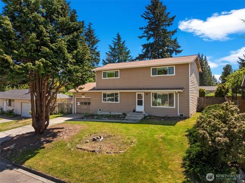 Photo of 13021 SE 206th Place, Kent, WA 98031 (MLS # 2521958)