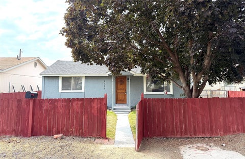 Photo of 1215 Yakima Street SE, Ephrata, WA 98823 (MLS # 2572881)