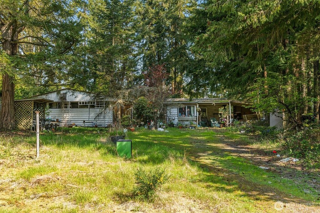 Photo of 12320 SE 95th Way, Newcastle, WA 98056 (MLS # 2368934)
