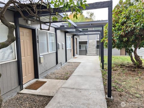 Photo of 8805 14th Avenue S, Seattle, WA 98108 (MLS # 2482422)