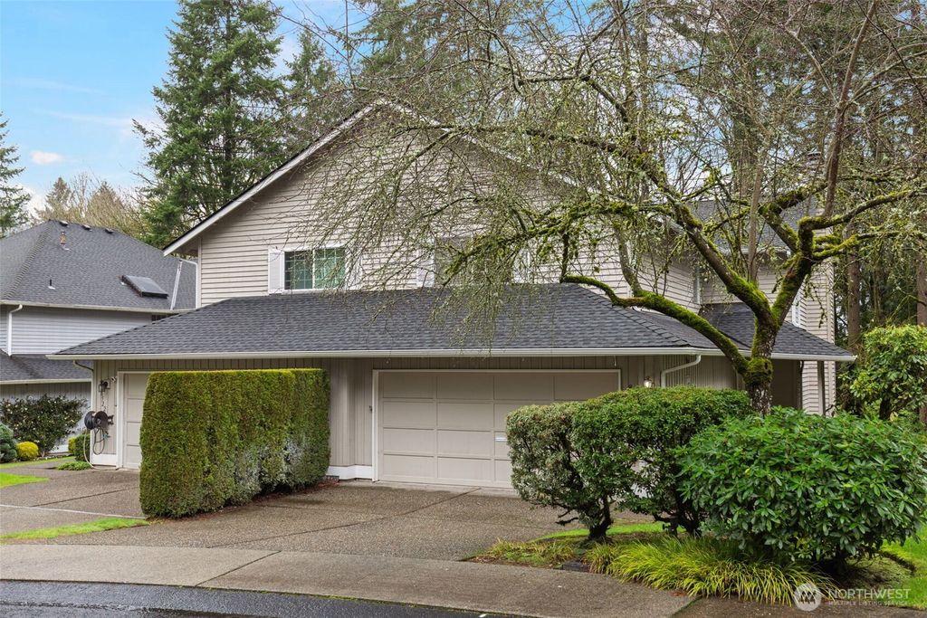 Photo of 8518 134th Court NE, Redmond, WA 98052 (MLS # 2466338)
