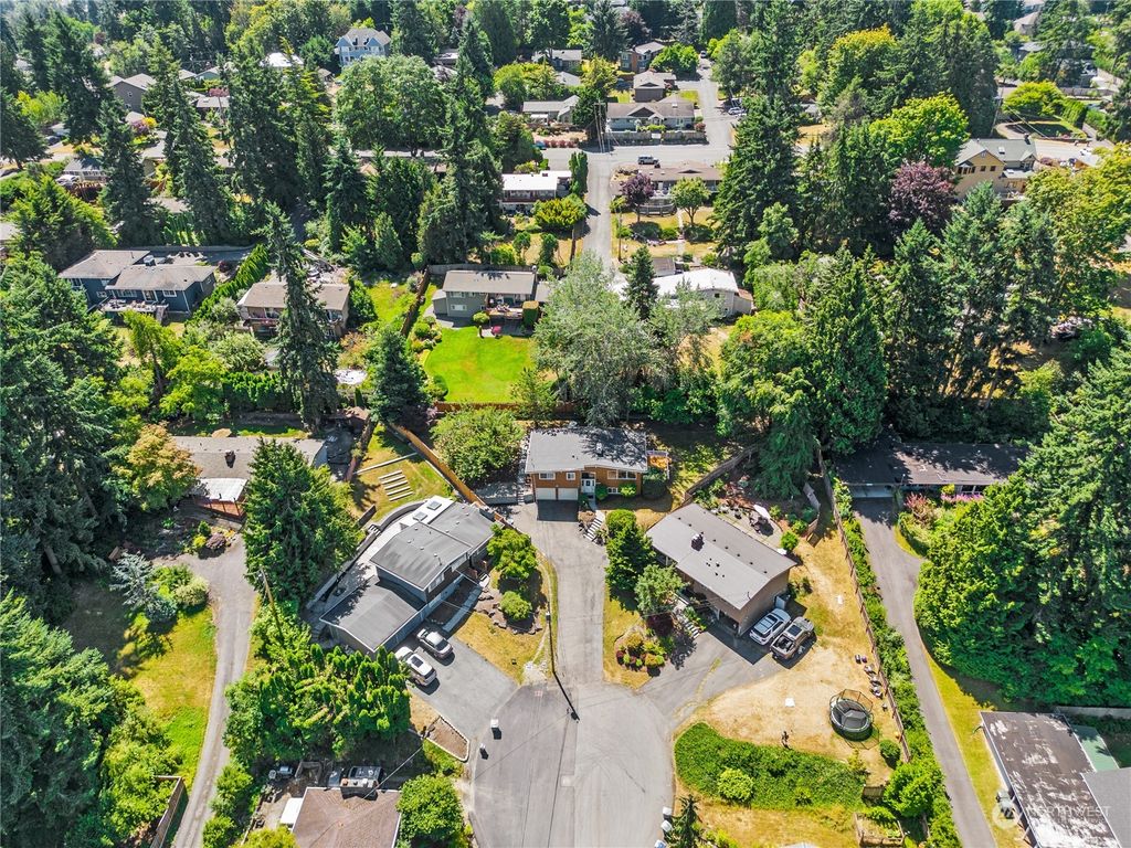 Photo of 19704 64th Avenue NE, Kenmore, WA 98028 (MLS # 2136601)