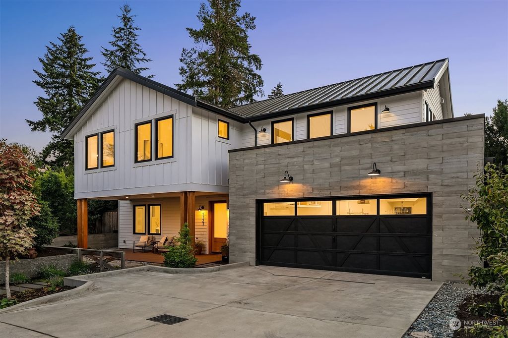 Photo of 1125 6th Street, Kirkland, WA 98033 (MLS # 2265182)