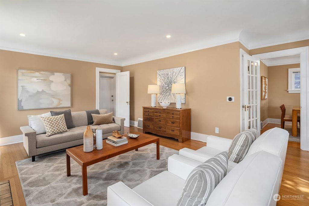 Photo of 16 W Garfield Street, Seattle, WA 98119 (MLS # 2158196)