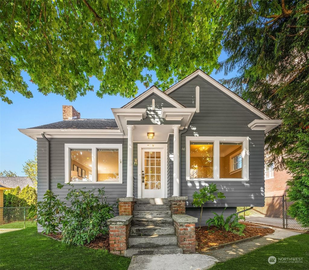 Photo of 16 W Garfield Street, Seattle, WA 98119 (MLS # 2158196)