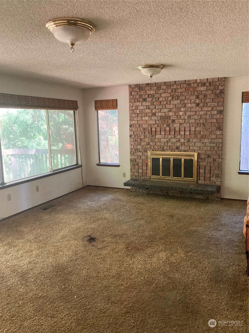 Photo of 12018 Scenic Drive, Edmonds, WA 98026 (MLS # 2135793)
