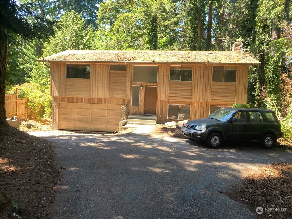 Photo of 12018 Scenic Drive, Edmonds, WA 98026 (MLS # 2135793)