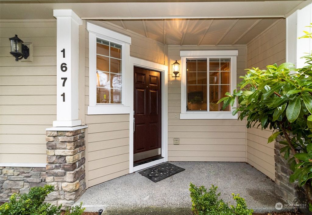Photo of 1671 NE Juneberry St St, Issaquah, WA 98029 (MLS # 2193419)