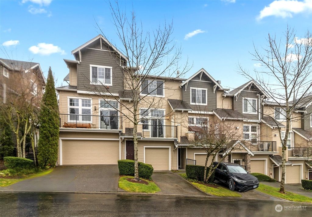 Photo of 1671 NE Juneberry St St, Issaquah, WA 98029 (MLS # 2193419)