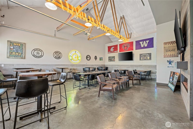 90 Lees Place