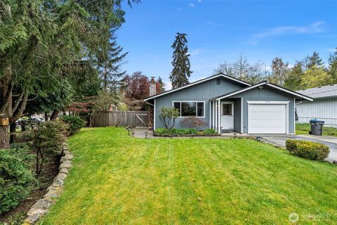 Photo of 812 California Avenue SE, Port Orchard, WA 98366 (MLS # 2517427)