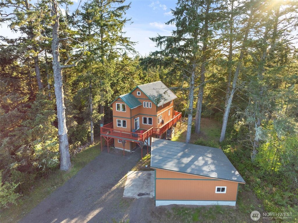 Photo of 1019 Catala Avenue SE, Ocean Shores, WA 98569 (MLS # 2513139)