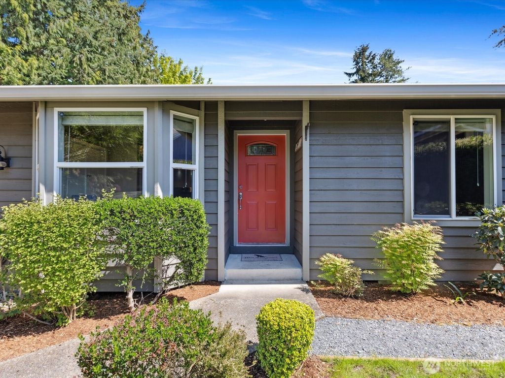 Photo of 10911 34th Avenue SE, Everett, WA 98208 (MLS # 2364315)