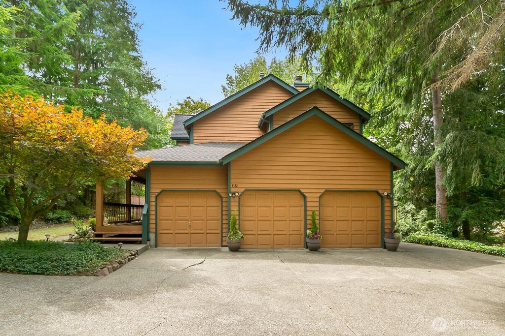 Photo of 4332 SW Dash Point Road, Federal Way, WA 98023 (MLS # 2428506)