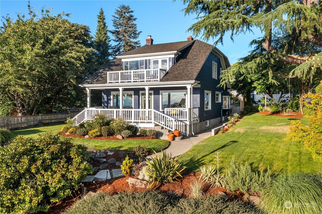 Photo of 6752 41st Avenue SW, Seattle, WA 98136 (MLS # 2144400)