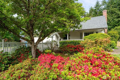 1524 12th Lane Fox Island WA 98333