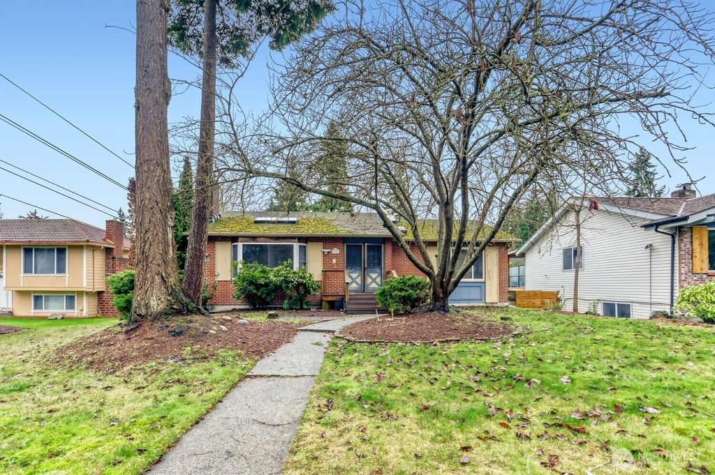 Photo of 12301 NE 141st Street, Kirkland, WA 98034 (MLS # 2463763)