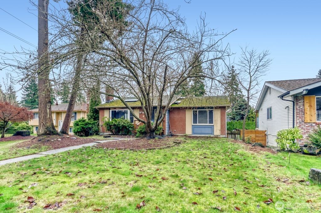 Photo of 12301 NE 141st Street, Kirkland, WA 98034 (MLS # 2463763)