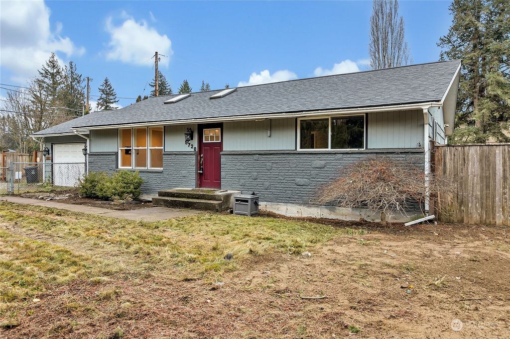 Photo of 5728 Grove Street, Marysville, WA 98270 (MLS # 2313463)