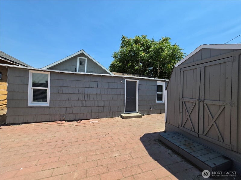 2436 Chatham Hill Drive
