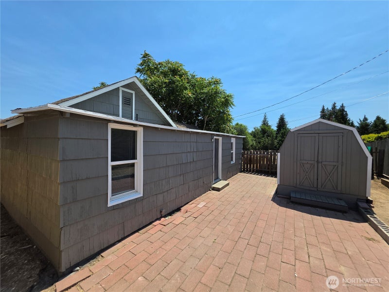 2436 Chatham Hill Drive