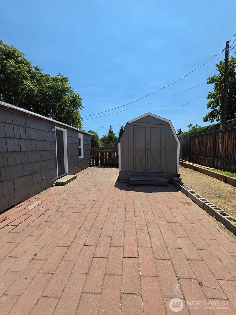 2436 Chatham Hill Drive