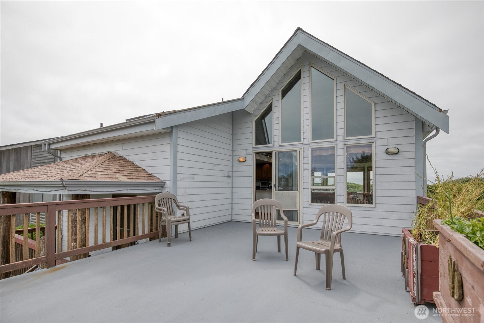 501 Ocean Shores Boulevard NW