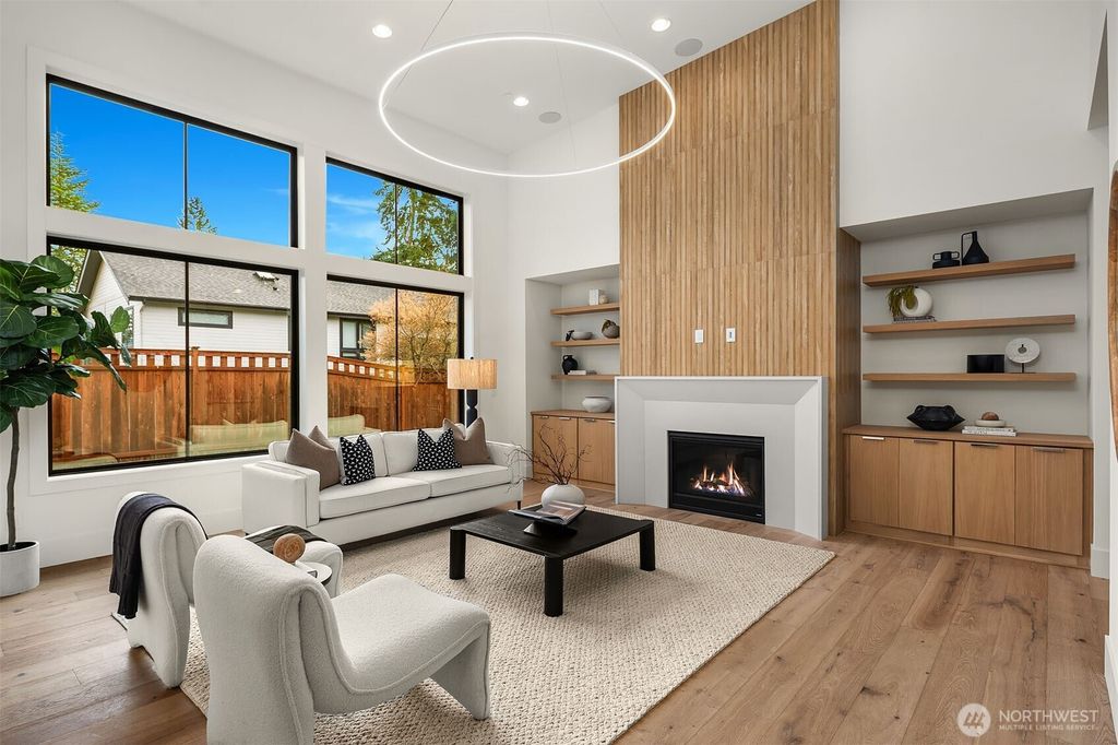 Photo of 106 110th Avenue SE, Bellevue, WA 98004 (MLS # 2465957)