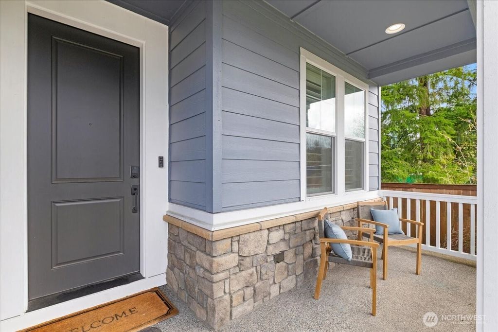 Photo of 27058 Summit Park Way SE, Maple Valley, WA 98038 (MLS # 2355812)