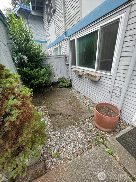 Photo of 2305 S Pinebrook Lane, Des Moines, WA 98198 (MLS # 2546925)