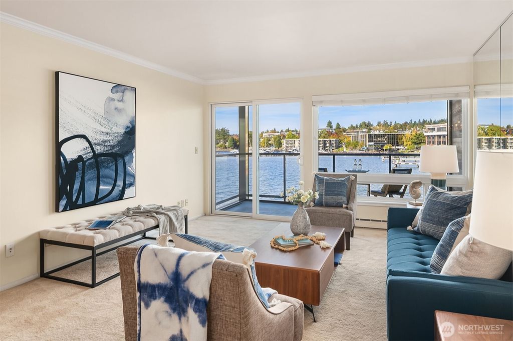 Photo of 515 Lake Street S #205, Kirkland, WA 98033 (MLS # 2392497)