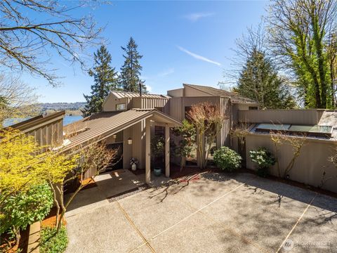 Photo of 4408 E Mercer Way, Mercer Island, WA 98040 (MLS # 2504096)