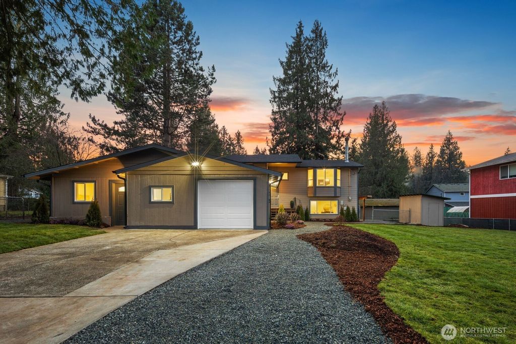 Photo of 9311 205th Avenue E, Bonney Lake, WA 98391 (MLS # 2477469)