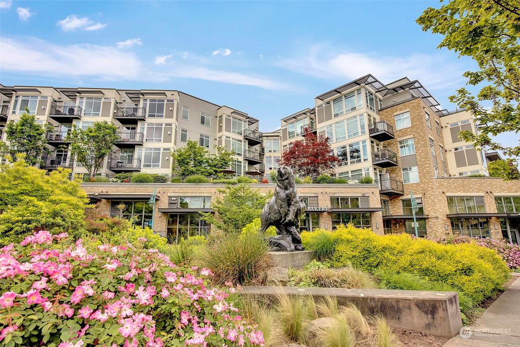 Photo of 211 Kirkland Avenue #201, Kirkland, WA 98033 (MLS # 2072190)