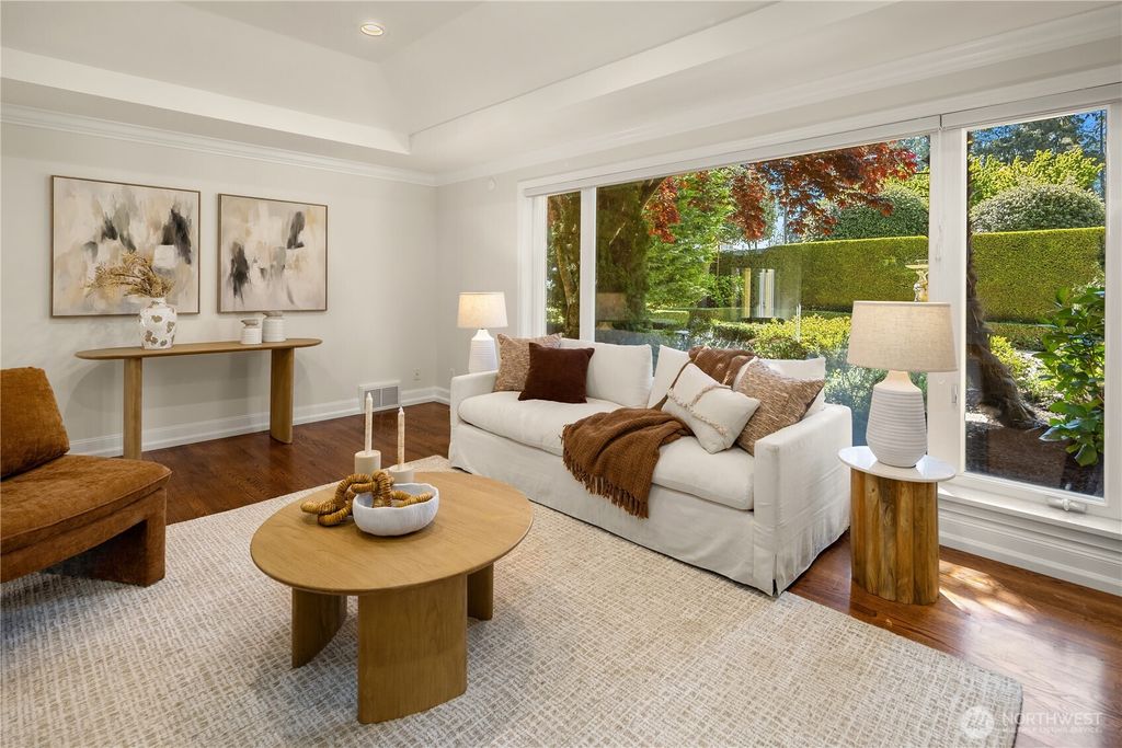 Photo of 3920 W Barrett Street, Seattle, WA 98199 (MLS # 2517618)