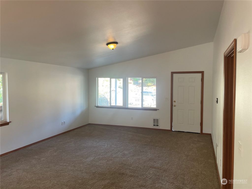 Photo of 5617 25th Avenue SW, Seattle, WA 98106 (MLS # 2059853)