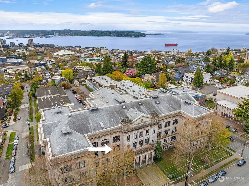 Photo of 201 Galer Street #412, Seattle, WA 98109 (MLS # 2223326)