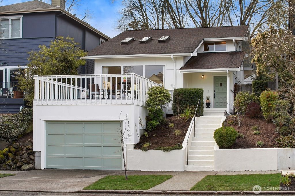 Photo of 1607 35th Avenue, Seattle, WA 98122 (MLS # 2346649)