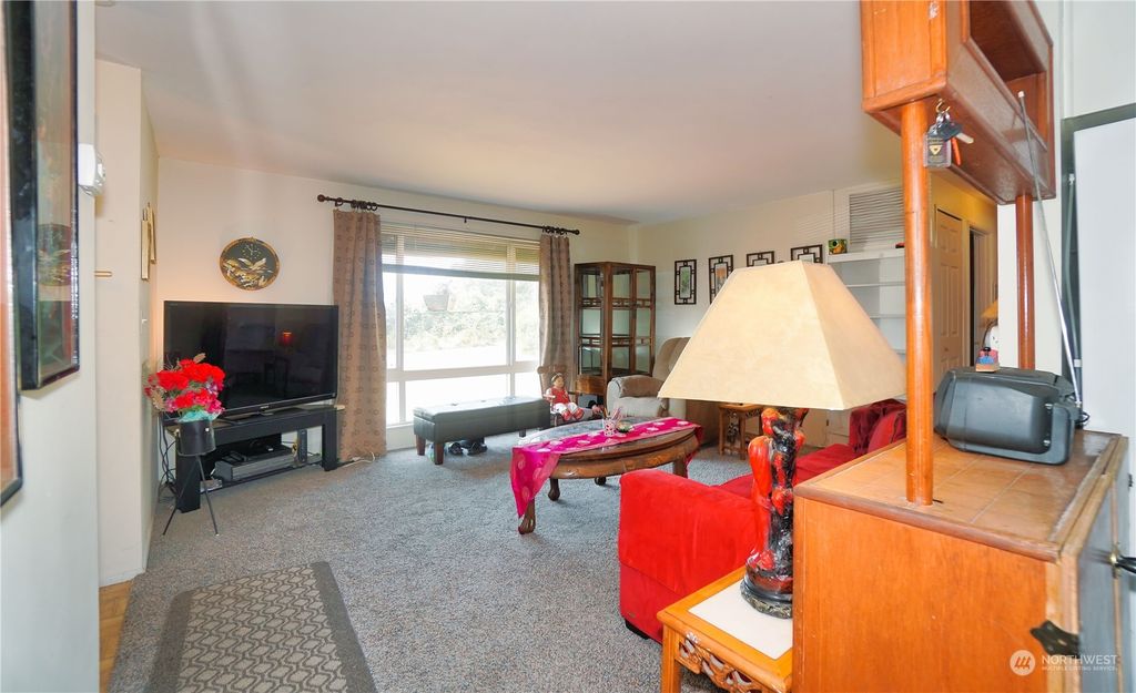 Photo of 18434 48th Avenue S, SeaTac, WA 98188 (MLS # 2294258)