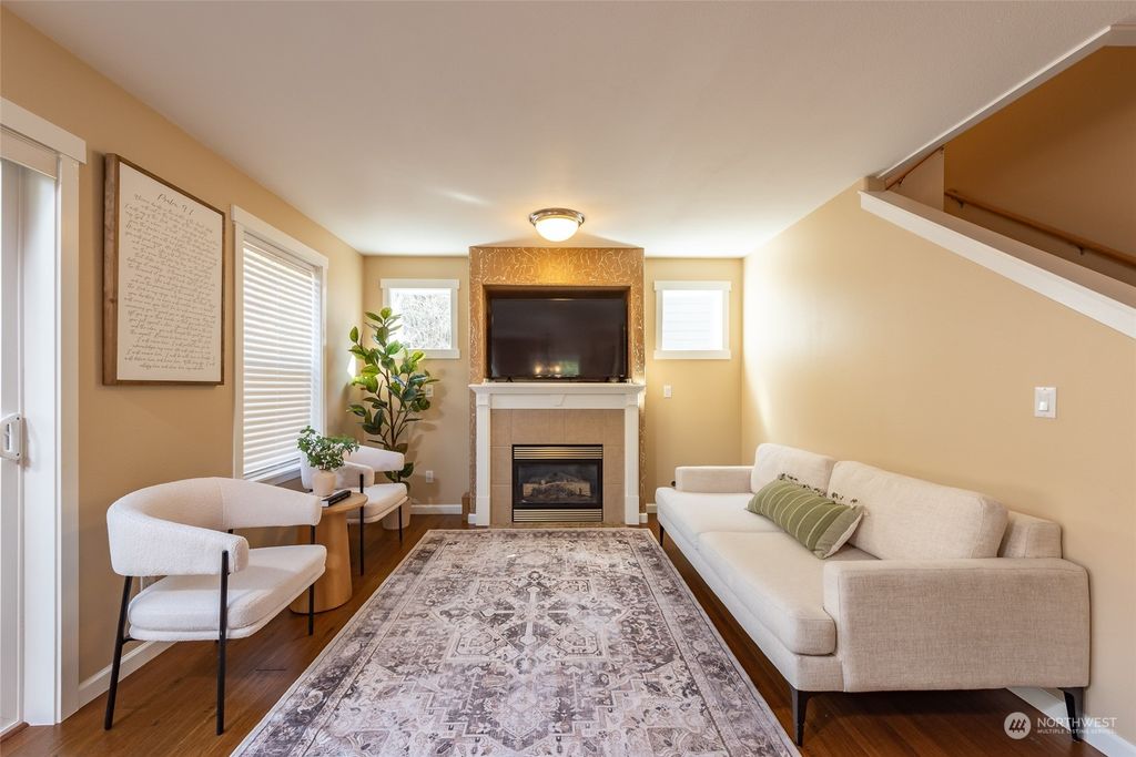 Photo of 22436 SE 243rd Street, Maple Valley, WA 98038 (MLS # 2217647)