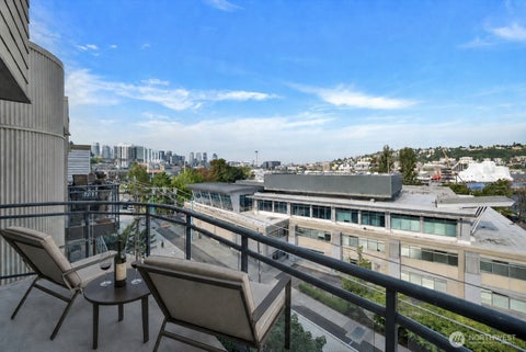 Photo of 1550 Eastlake Avenue E #503, Seattle, WA 98102 (MLS # 2556157)