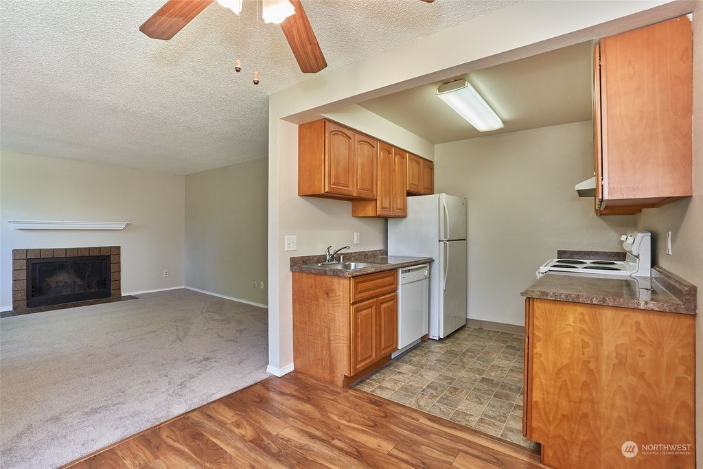 Photo of 4826 S 187th PL Pl #D106, SeaTac, WA 98188 (MLS # 2256225)