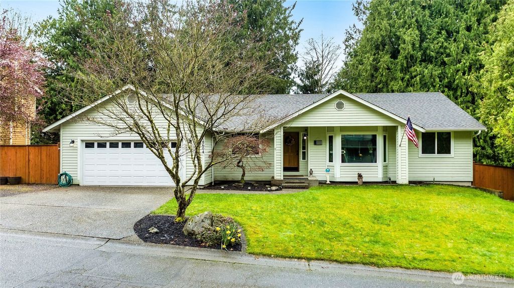 Photo of 18604 Silverleaf Place, Arlington, WA 98223 (MLS # 2357537)