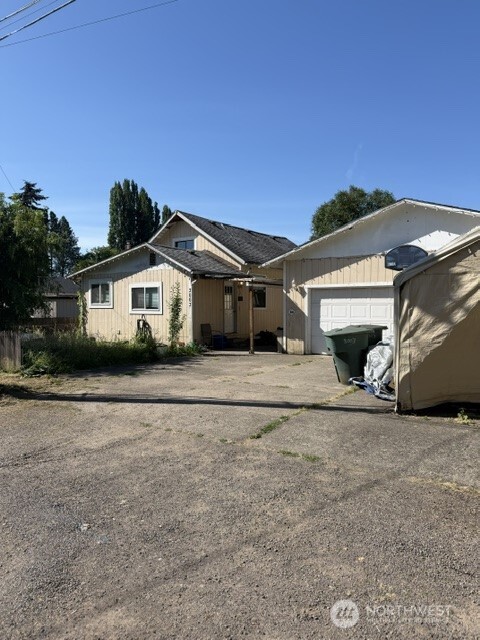 3003 Pine Street