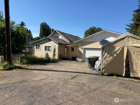 Photo of 3003 Pine Street, Longview, WA 98632 (MLS # 2545328)