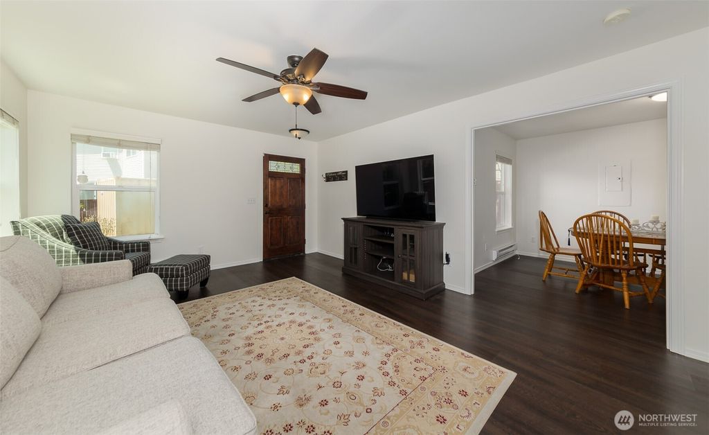 Photo of 10312 26th Place SE, Lake Stevens, WA 98258 (MLS # 2389411)