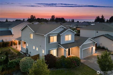 Photo of 650 Mckinley Street, Enumclaw, WA 98022 (MLS # 2555119)