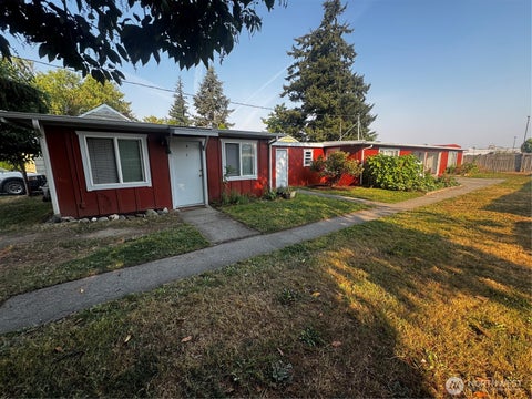 Photo of 49 Willow Lane, Mount Vernon, WA 98273 (MLS # 2577601)